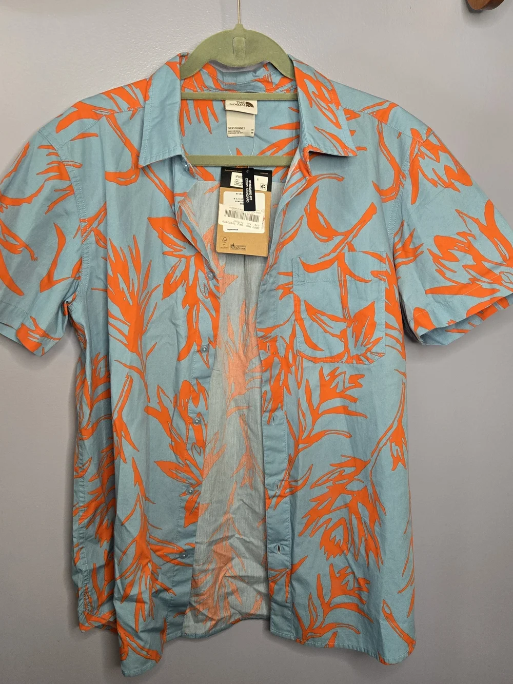 The North Face 100% Cotton Baytrail Med Button Up Shirt NWT Mens Blue Orange